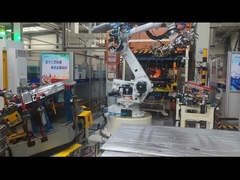 ER210-2700 로봇 ER210-2700로 엔진 후드 폼링