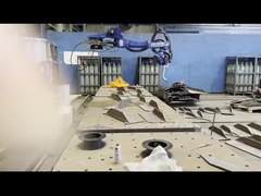 스마트 비전과 AI 알고리즘을 가진 지능형 용접 로봇 시스템